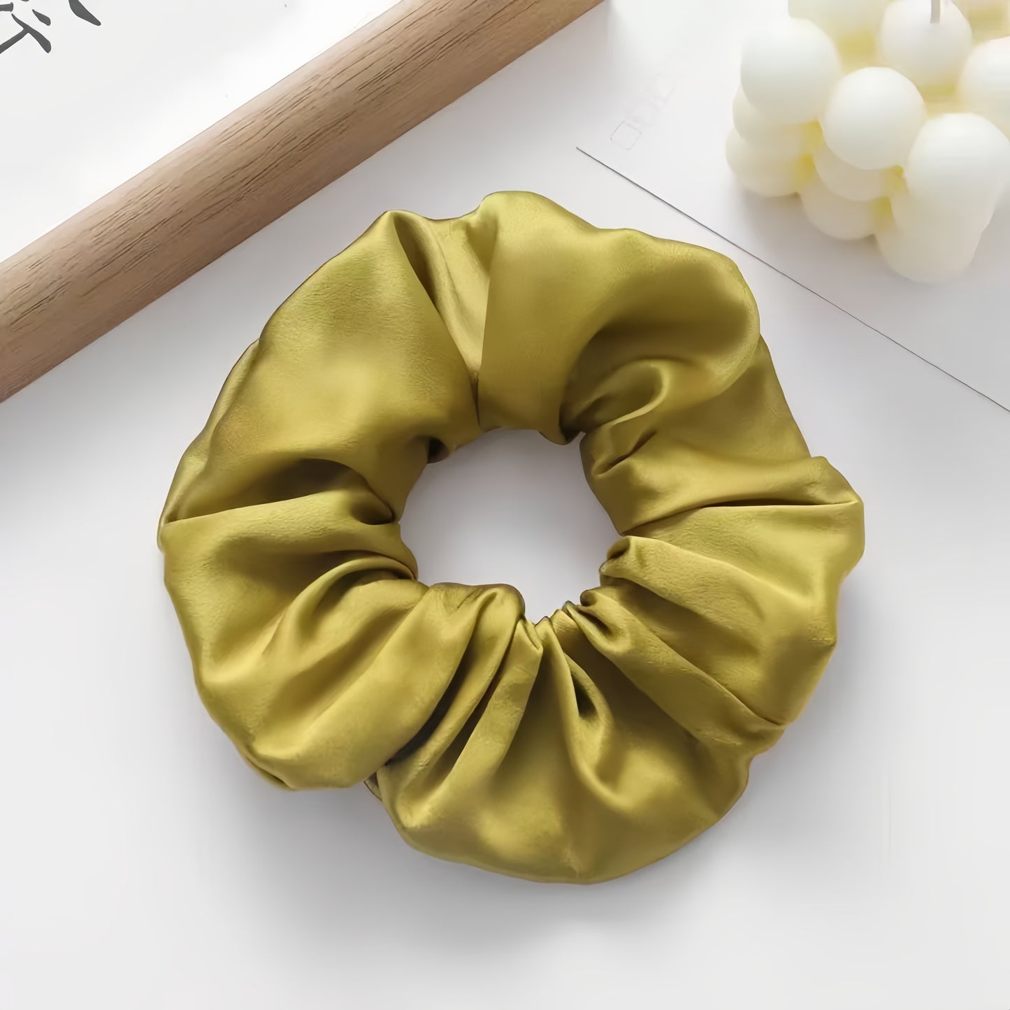 30 Momme Mulberry Silk Scrunchie – 100% Pure Natural Silk Hair Tie