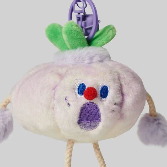 “Babe, do you like eating vegetables?” – Screaming Vegetable Keychain Charm